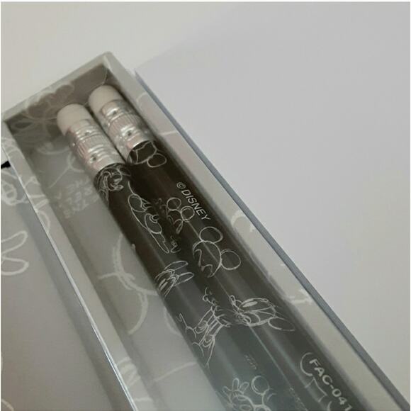 Disney Parks Mickey Mouse Notebook Spiral Bound Sketchbook Set with Pencils NWT - Picture 7 of 8